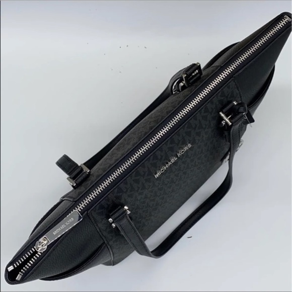 MICHAEL KORS CHARLOTTE LARGE TOP ZIP Black Tote - Picture 11 of 16